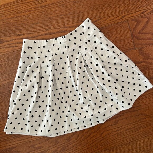Banana Republic Jacquard Pleated Mini Skirt Size 0 - Picture 2 of 13